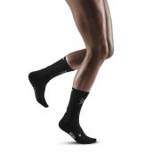 CEP - Sosete scurte compresie mid cut pentru femei Xtra Mile socks - negru alb