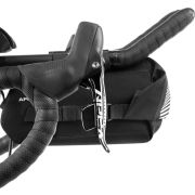 Apidura - geanta mica bicicleta cu prindere pe ghidon, (tip Aerobars sau pentru competii) Racing Aerobar Pack 2.5 litri