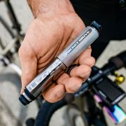 Lezyne - mini pompa - Hand Pump CNC Pocket Drive - 160 psi | 11 bar - negru