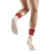 CEP - sosete compresie medii - the run socks mid cut v4 W - red | off white