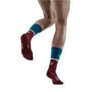 CEP - sosete compresie medii - the run socks mid cut v4 W - red | off white