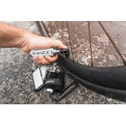 Lezyne - Twin Speed Drive Cartus  CO2 + cap - black 25 gr