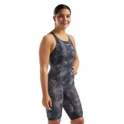 Costum înot întreg femei TYR Thresher Open Back Akurra - negru | rezistent clor