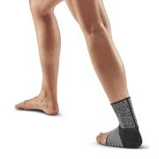 CEP - ortho glezna - Max Support Compression - Ankle Sleeve - Negru| Alb