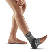 CEP - ortho glezna - Max Support Compression - Ankle Sleeve - Negru| Alb
