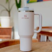 Stanley - termos tip sticla cu pai - Quencher H2.0 Flowstate Tumbler - Rose Quartz - 1.2L