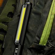 Nebo - lanterna Lil Larry, 250 lumeni, alimentare baterii (3xAA incluse)