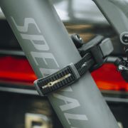 Thule Epos 3B - suport pentru 3 biciclete electrice cu montare pe carlig
