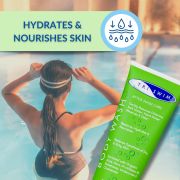 Triswim - gel de dus aroma caise si mango mini after swim Body wash - 90ml