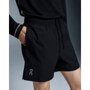 Pantaloni scurți On 5" Core Shorts - negru | stretch 4 direcții