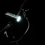 Lumina fata Lezyne Macro Drive 1400+ - negru