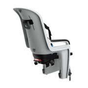 Scaun copil Thule Ridealong 2 spate gri deschis pe portbagaj rabatabil