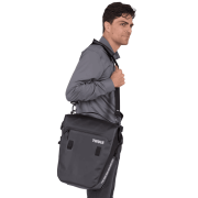 Geanta Portbagaj THULE Shield Commuter Pannier 22L - Black