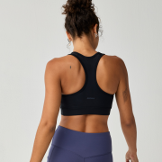 Brooks Dash Padded Bra W – Bustieră sport cu susținere medie, cu cupe - Negru