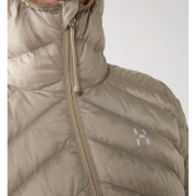 Haglöfs Särna Mimic II Hood W – Geacă izolată Mimic Gold cu glugă - Bej Chalk Beige