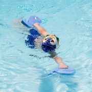 Finis - plutitoare invatat inot copii - Floatie Friends - pereche pentru maini - Balenă