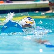 Finis - plutitoare invatat inot copii - Floatie Friends - pereche pentru maini - Rechin