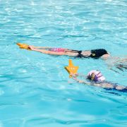 Finis - plutitoare invatat inot copii - Floatie Friends - pereche pentru maini - Stea de mare