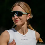 Ochelari de soare electrofotocromatici React Swiss Ervo - lentilă onyx, ramă mint