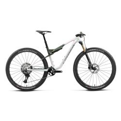 Orbea OIZ M-PRO (2027) - bicicletă MTB XC full suspension - Iris White - Seaweed Carbon View (Gloss)