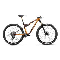 Orbea OIZ M-LTD (2027) - bicicletă MTB XC full suspension - Caramel Carbon View - Leo Orange (Gloss)