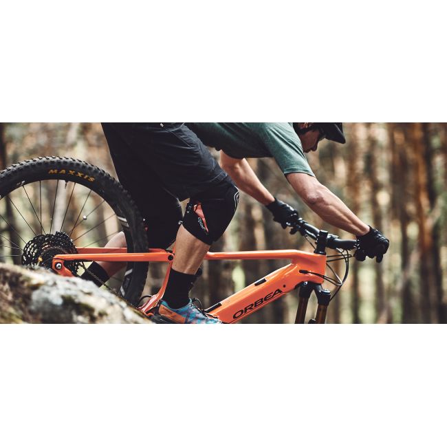 Orbea Wild FS M-TEAM - bicicleta electrica full suspension 29" carbon - alba