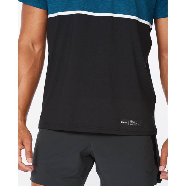 2XU - tricou tehnic pentru barbati Motion Color Block Tee - albastru Aquamarine negru