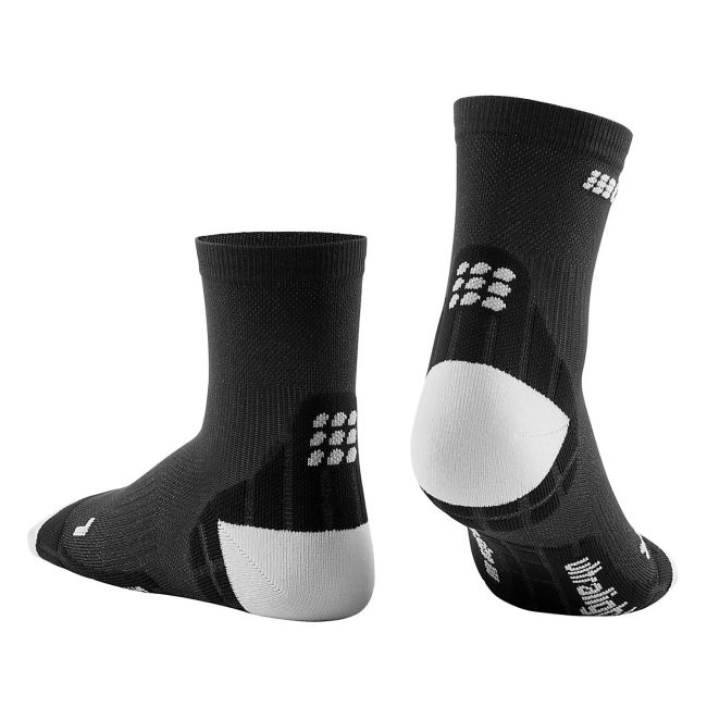 CEP - sosete medii de compresie 16cm pentru femei Ultralight Short Socks - negru gri