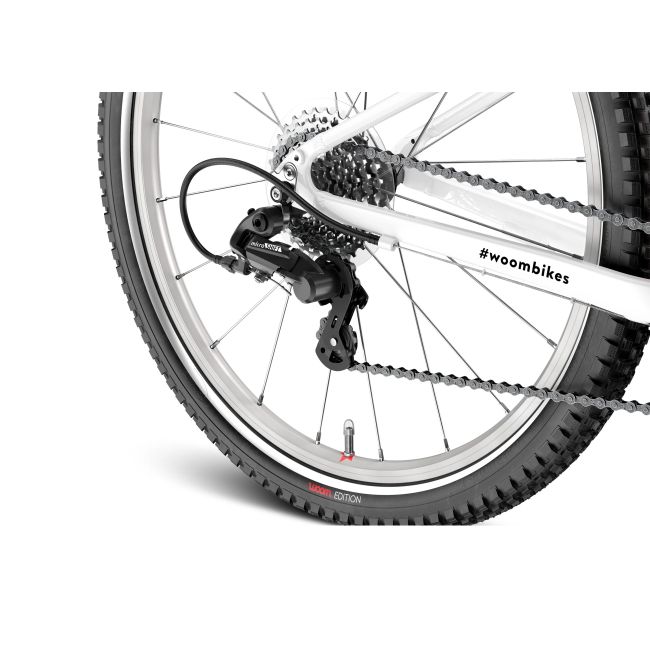 Woom - bicicleta copii 26" Woom 6, varsta recomandata 10-14 ani (140-165cm) - 9,5 kg - rosu alb