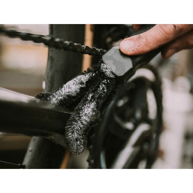 Dynamic Bike Care - Perie cu 2 capete pentru curatare furca bicicleta Two Prong Brush - negru