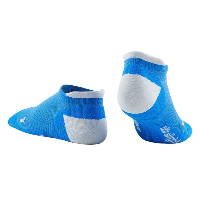 CEP - Sosete de compresie pentru femei model sub glezna No Show Ultralight - albastru electric gri deschis