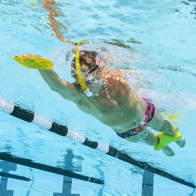 Finis - accesoriu inot (plutitor) pentru picioare Ankle Buoy - galben