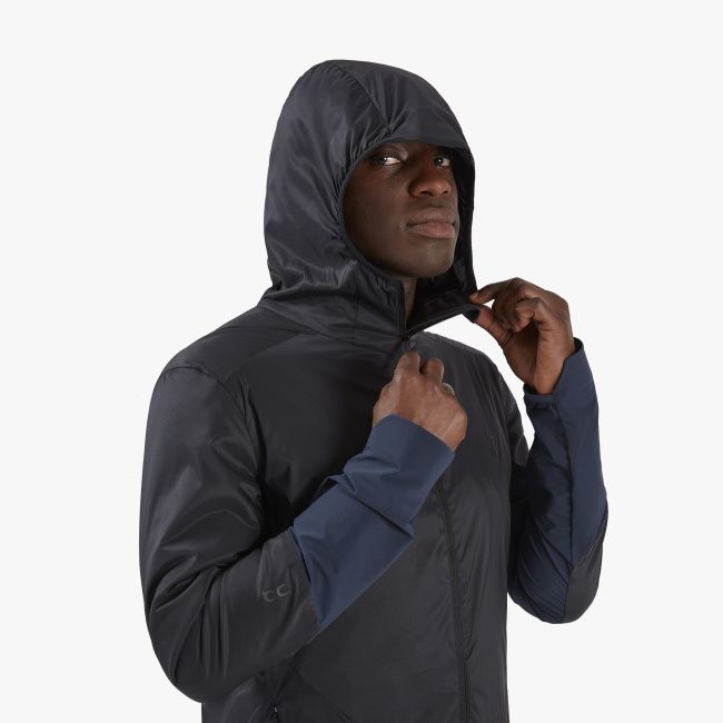 On - jacheta termica alergare pentru barbati, protectie vant si ploaie On Insulator jacket - negru albastru inchis