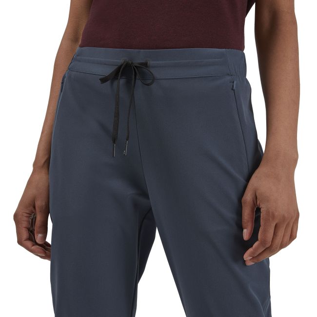 On Cloud - pantaloni lungi Active Pants pentru femei - bleumarin