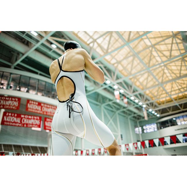 Finis - Costum inot tehnic pentru fete sau femei - Rival 2.0 Open Back Kneeskin - alb