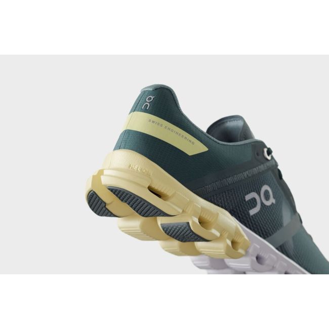 On Cloudflow pantofi alergare pentru femei - verde limelight galben