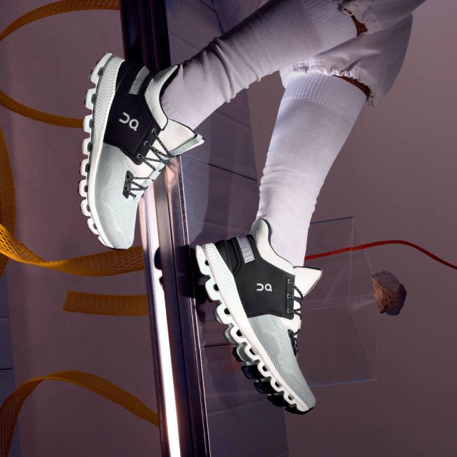 On Cloud Hi Edge - pantofi sport pentru barbati - alb gri glaciar negru
