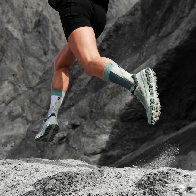 On Cloudultra - pantofi alergare trail pentru femei - Moss Eclipse