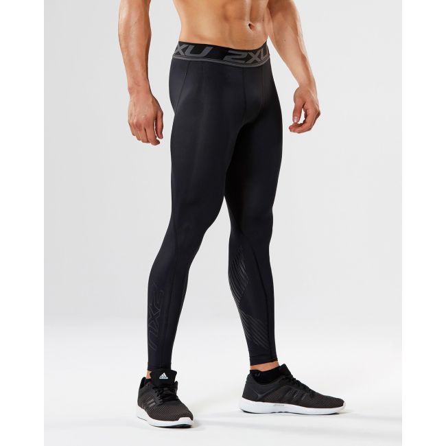2XU - Colanti compresie lungi pentru barbati Accelerate Compression Tight - negru sageti negre