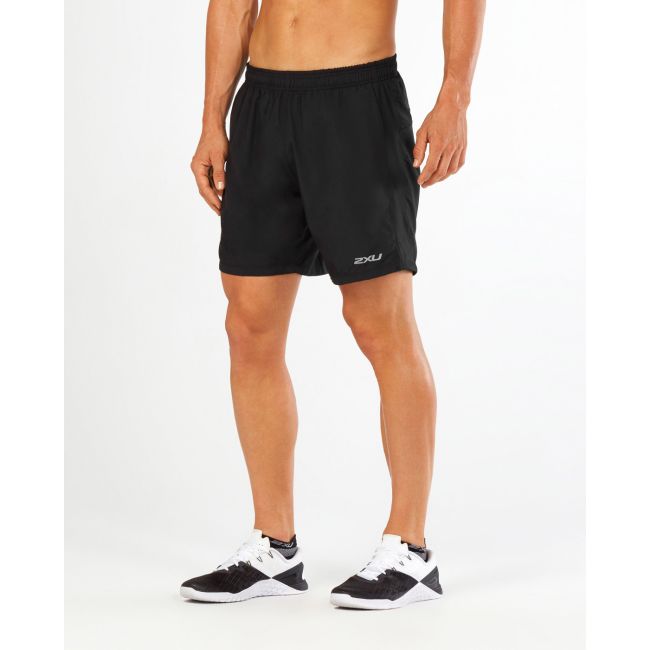 2XU - pantaloni scurti 2 in 1 pentru barbati Momentum 7 inch shorts - negru