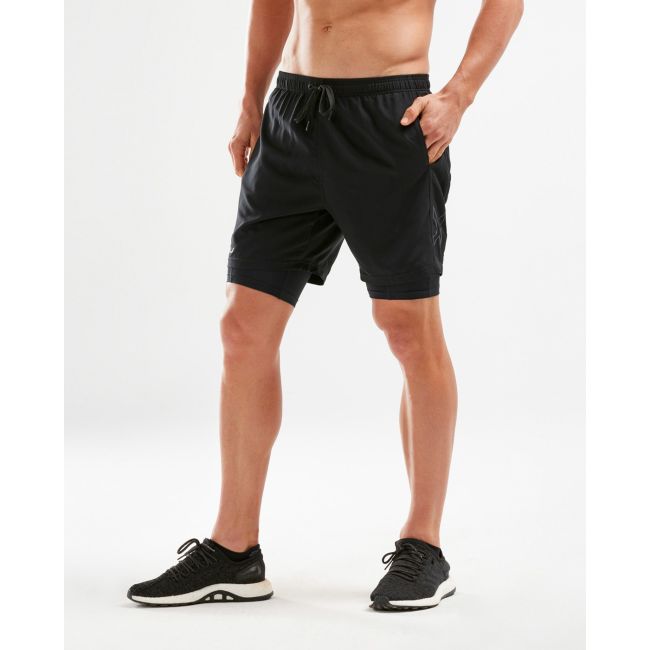 2XU - pantaloni scurti 2in1 cu colanti compresie pentru barbati XCTRL 7 inch short with compression - negru