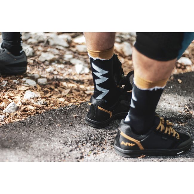 Northwave Tribe - pantofi pentru ciclism flat - negru-nisip