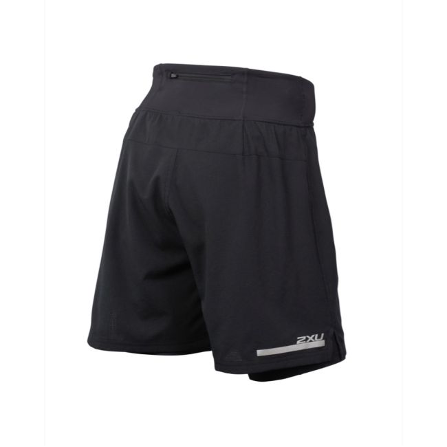 2XU - Pantaloni scurti compresie alergare 2 in 1 barbati Comp 7" Shorts - negru argintiu