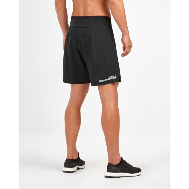 2XU - Pantaloni scurti compresie alergare 2 in 1 barbati Comp 7" Shorts - negru argintiu