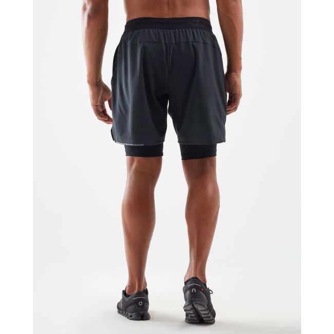 2XU - Pantaloni scurti de alergare pentru barbati 2-in-1 XVENT 7 inch - negru argintiu reflexiv