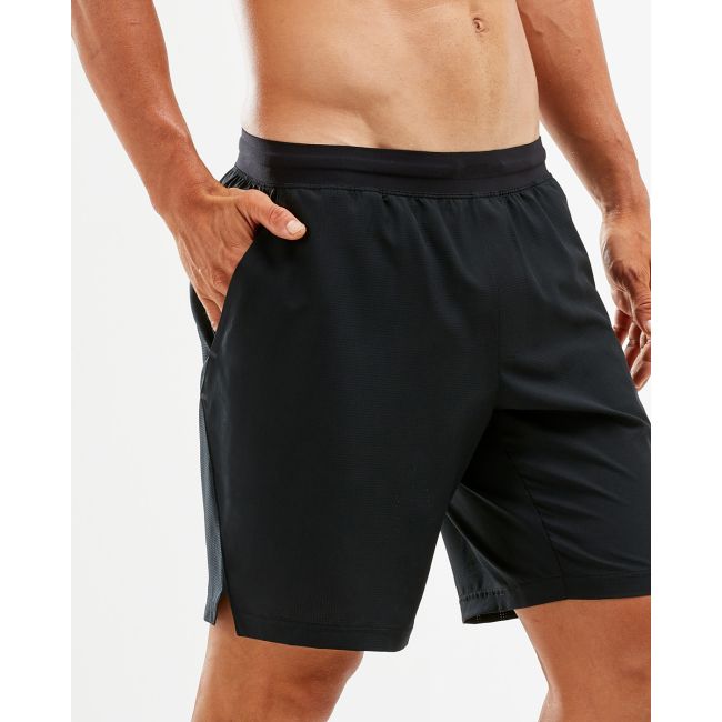 2XU - Pantaloni scurti de alergare pentru barbati XCTRL 9 Inch Woven Short - negru