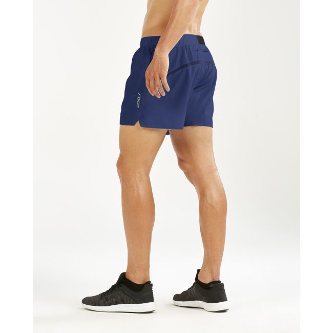 2XU - Pantaloni scurti de alergare pentru barbati XVENT Vapourise 5" - albastru navy