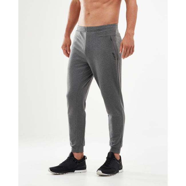2XU - pantaloni sport lungi pentru barbati Transit Trackpant - gri deschis