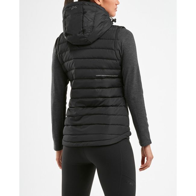 2XU - vesta vreme rece femei CLASSIX Insulation Vest III - negru