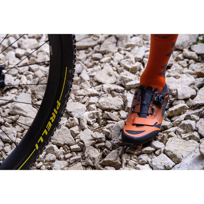 Northwave Razer - pantofi pentru ciclism MTB - negru-portocaliu